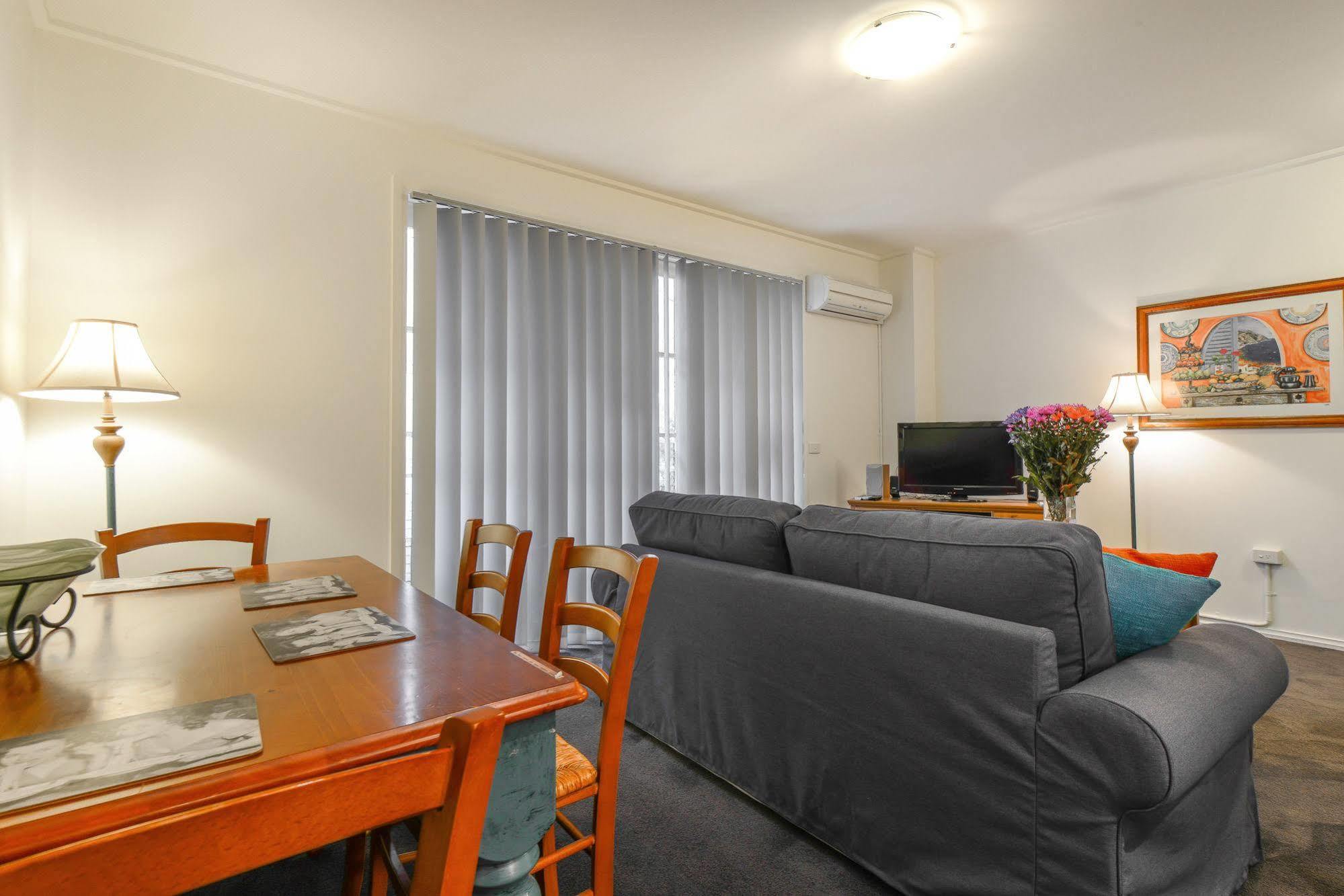 Mayford - Long Stay Rates, Pool, Gym, Parking Melbourne Exteriör bild