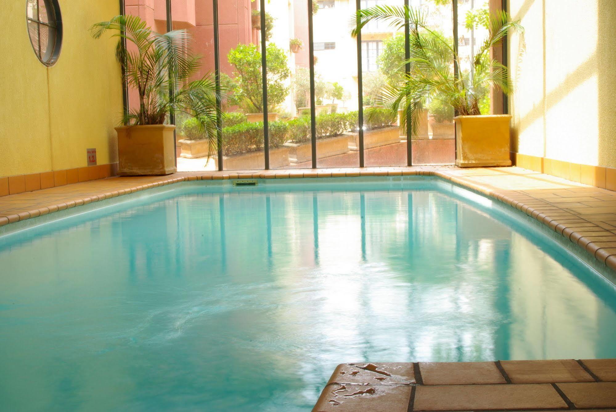 Mayford - Long Stay Rates, Pool, Gym, Parking Melbourne Exteriör bild