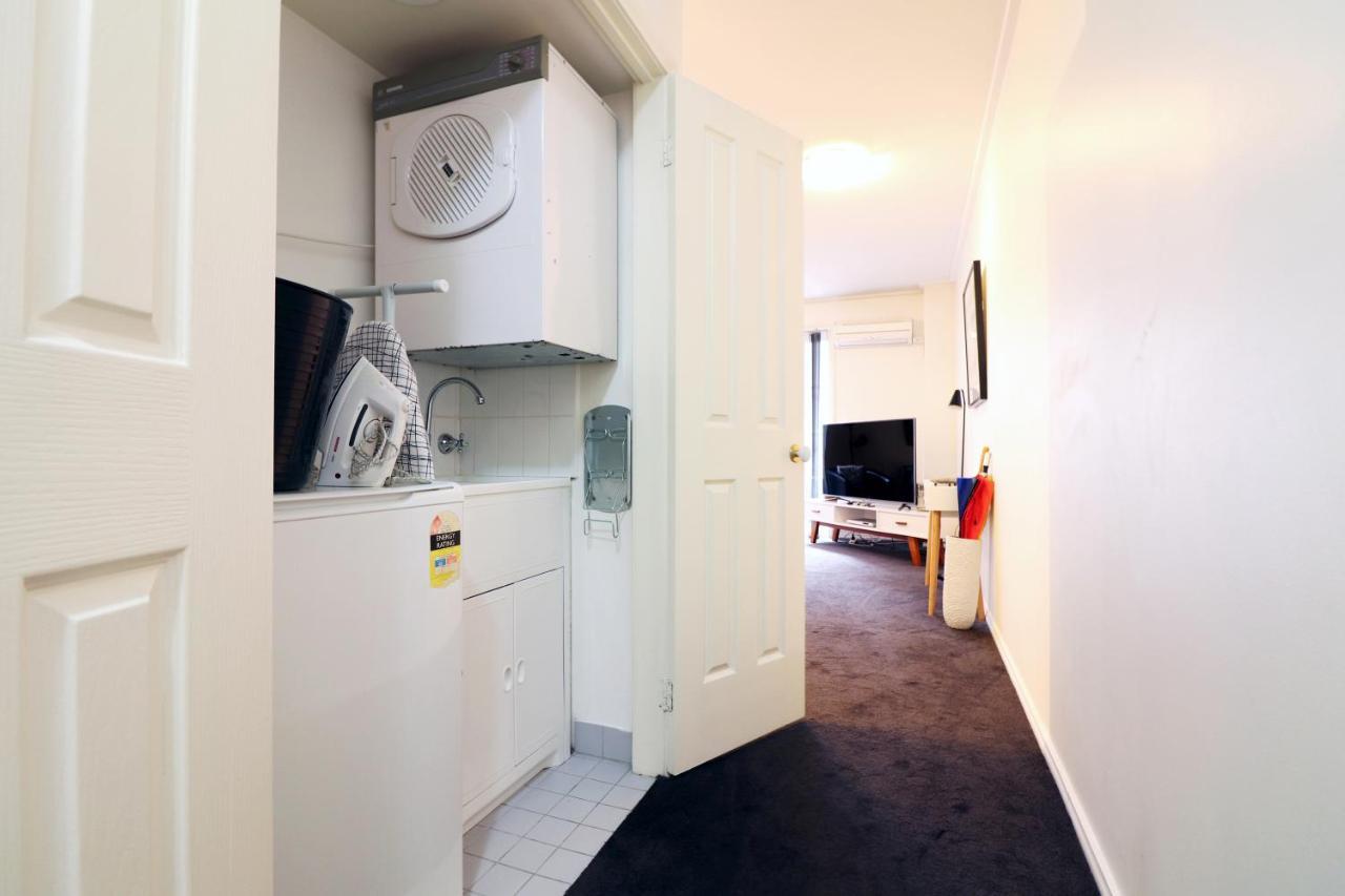 Mayford - Long Stay Rates, Pool, Gym, Parking Melbourne Exteriör bild