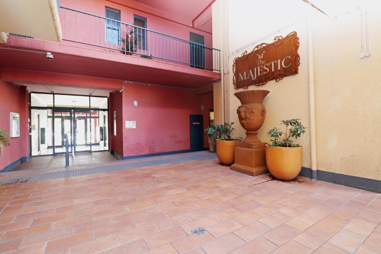 Mayford - Long Stay Rates, Pool, Gym, Parking Melbourne Exteriör bild